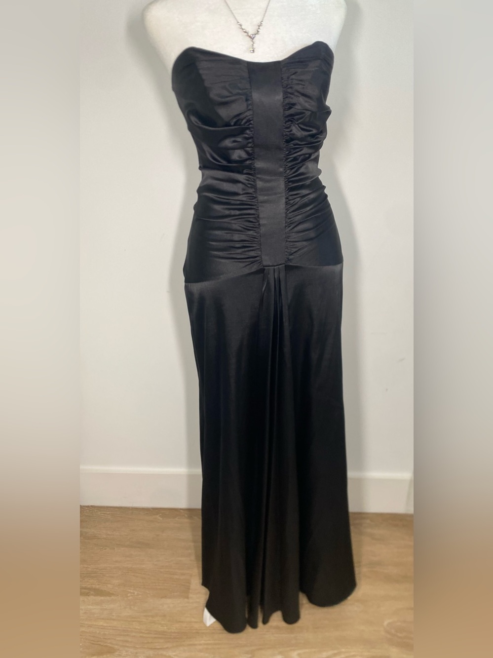 Lenovia Strapless Black Ruched Evening Gown